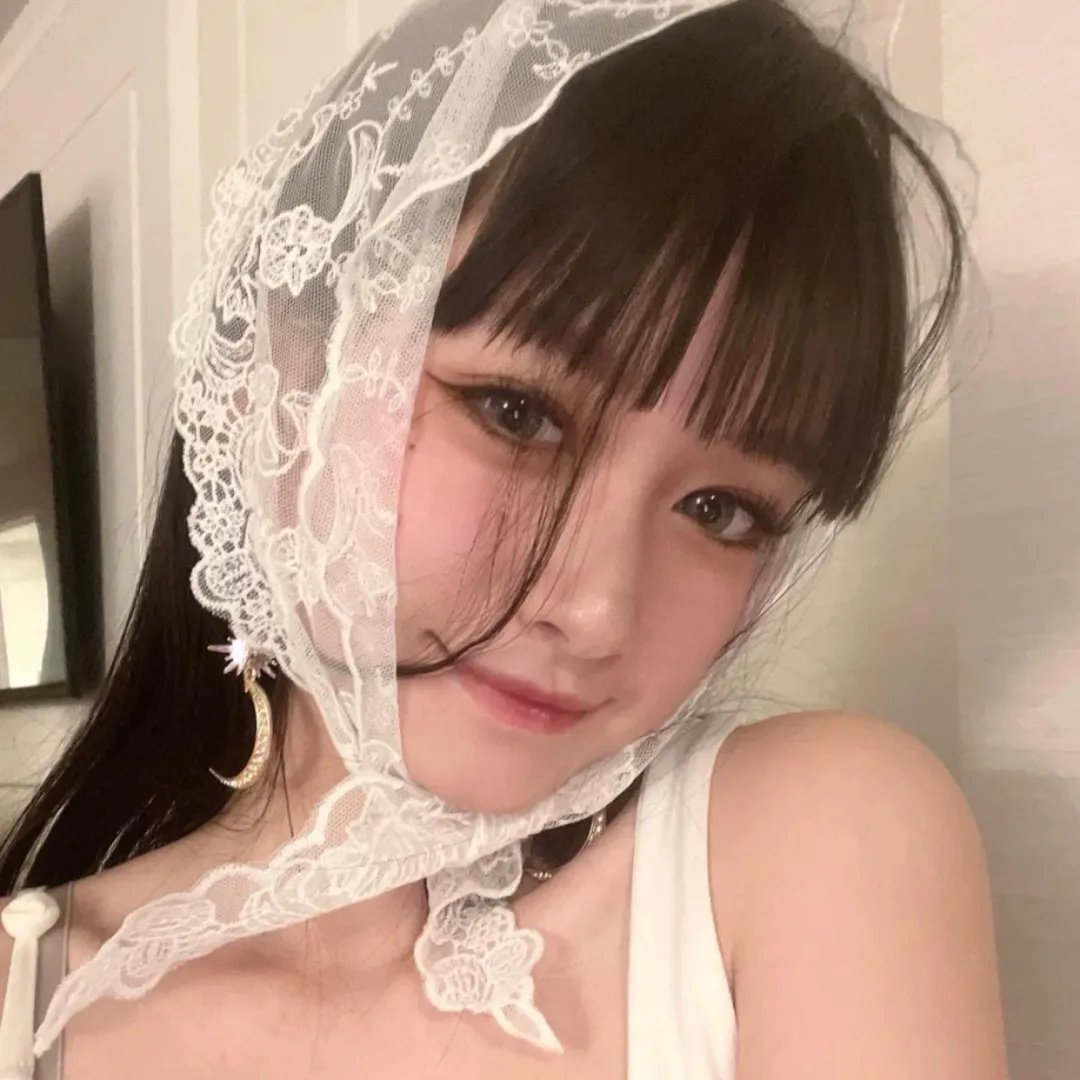 灰色的果实